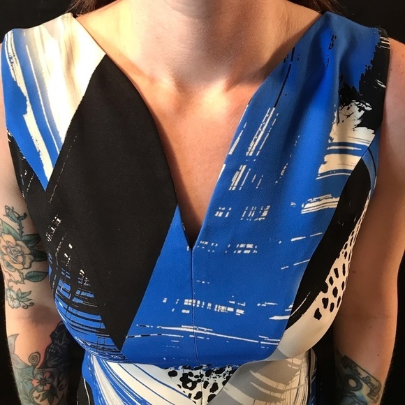 💙🖤NEW! FITTED MINI DRESS-SZ 0 BY MILLY -SACKS 5TH AVE-BLUE BLACK WHITE🖤💙 - Picture 4 of 11